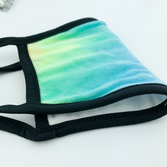 FASHION PRINTS CLOTH FACE MASK - MADE IN USA - Picture 3 of 5